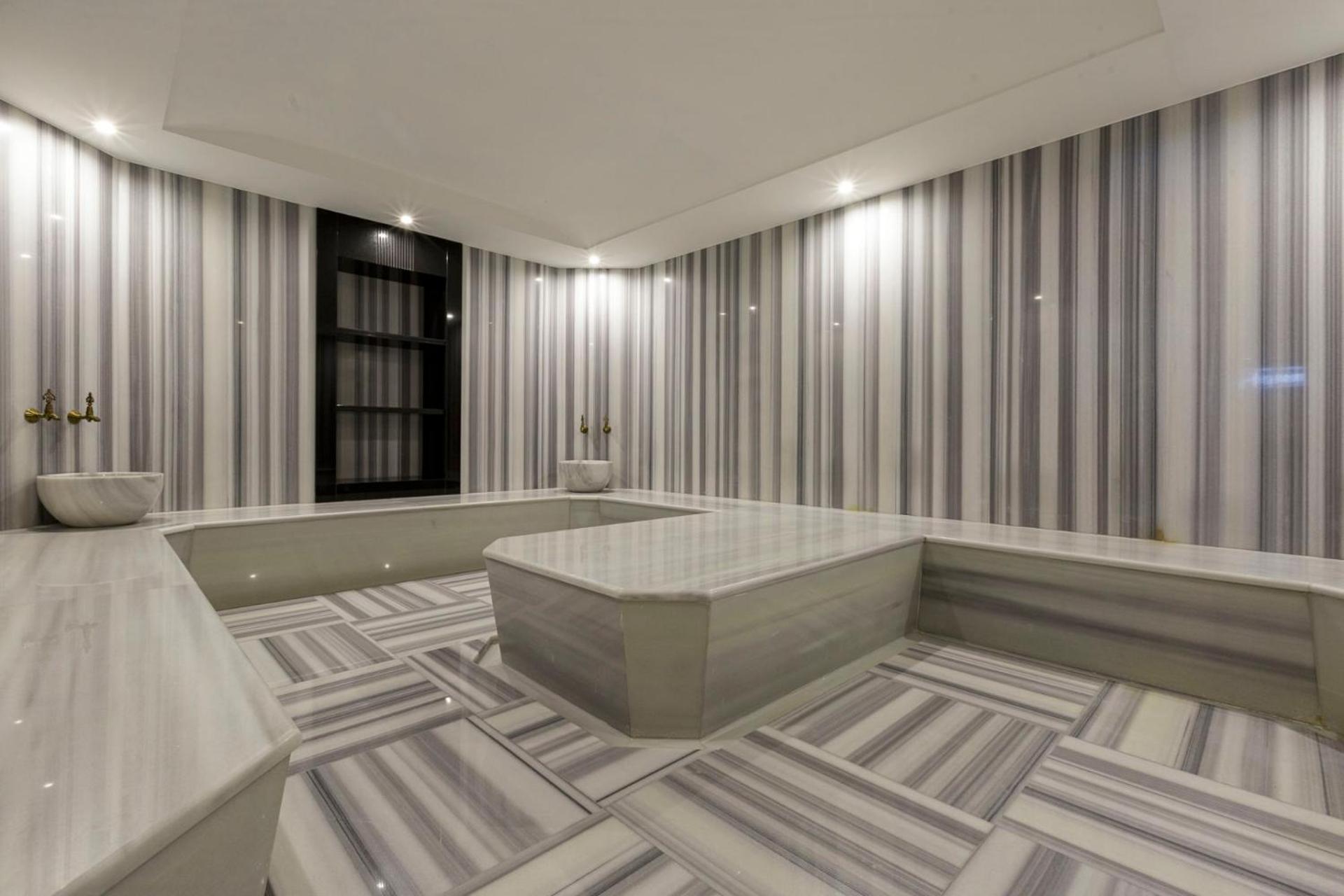 Ramada Encore By Wyndham Istanbul Sisli Екстер'єр фото