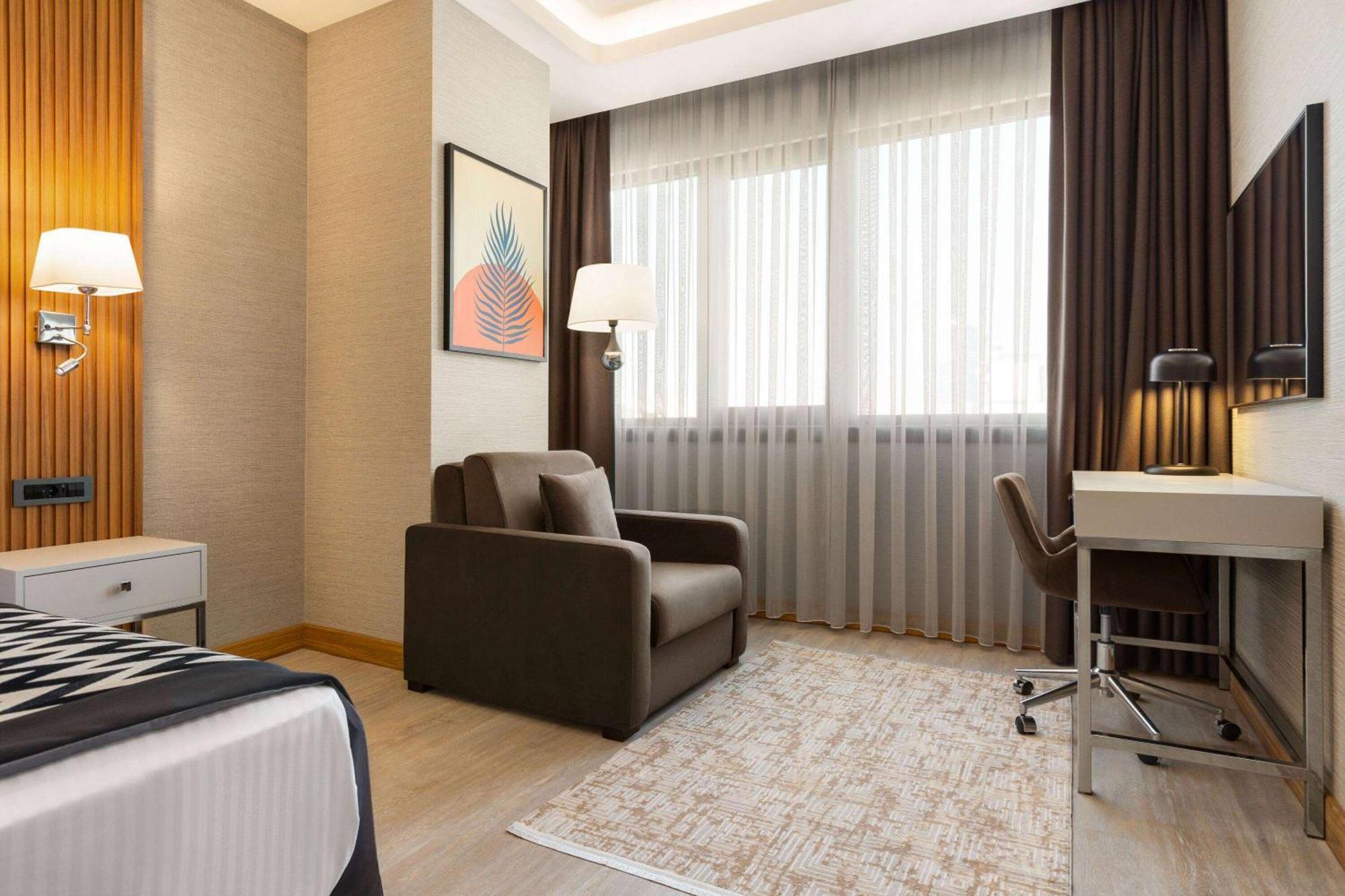 Ramada Encore By Wyndham Istanbul Sisli Екстер'єр фото