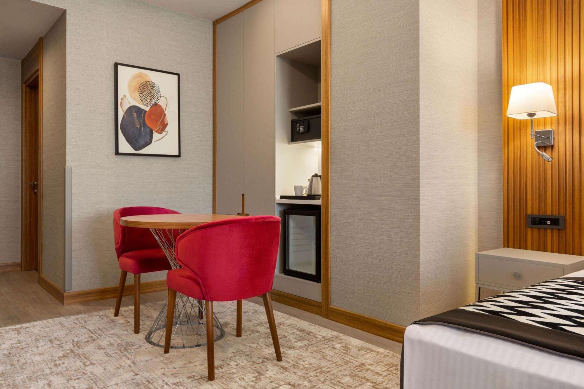 Ramada Encore By Wyndham Istanbul Sisli Екстер'єр фото