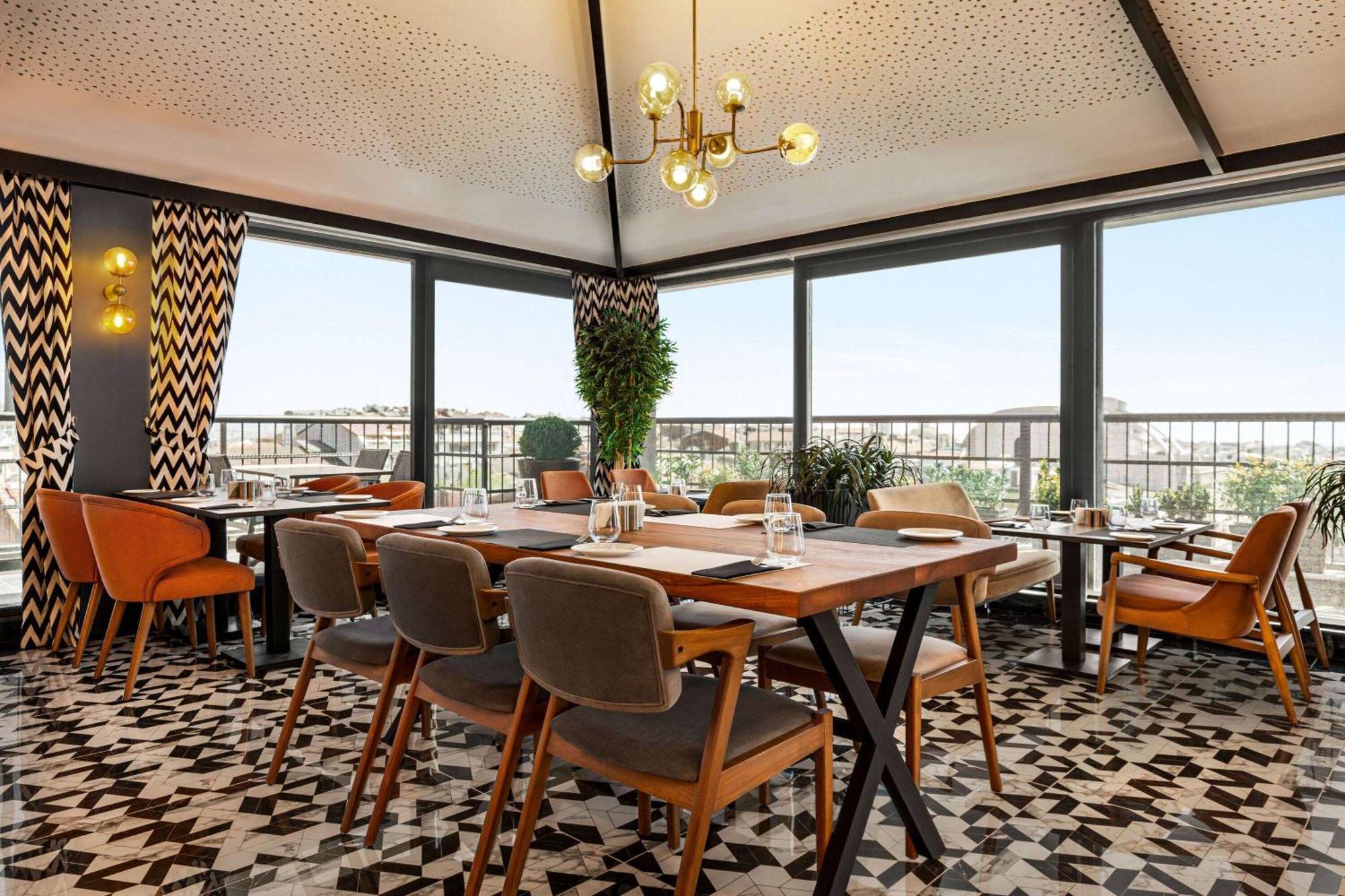Ramada Encore By Wyndham Istanbul Sisli Екстер'єр фото